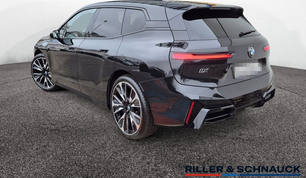 BMW iX M70 xDrive 23 ZOLL+B&W+PANO-SKY+AHK foto 4