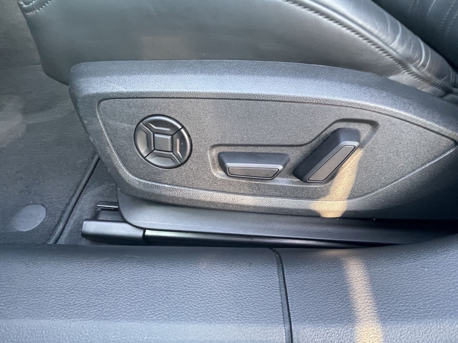 Audi A6 Avant 50 TDI qu. S line LED Pano HuD Kamera foto 23