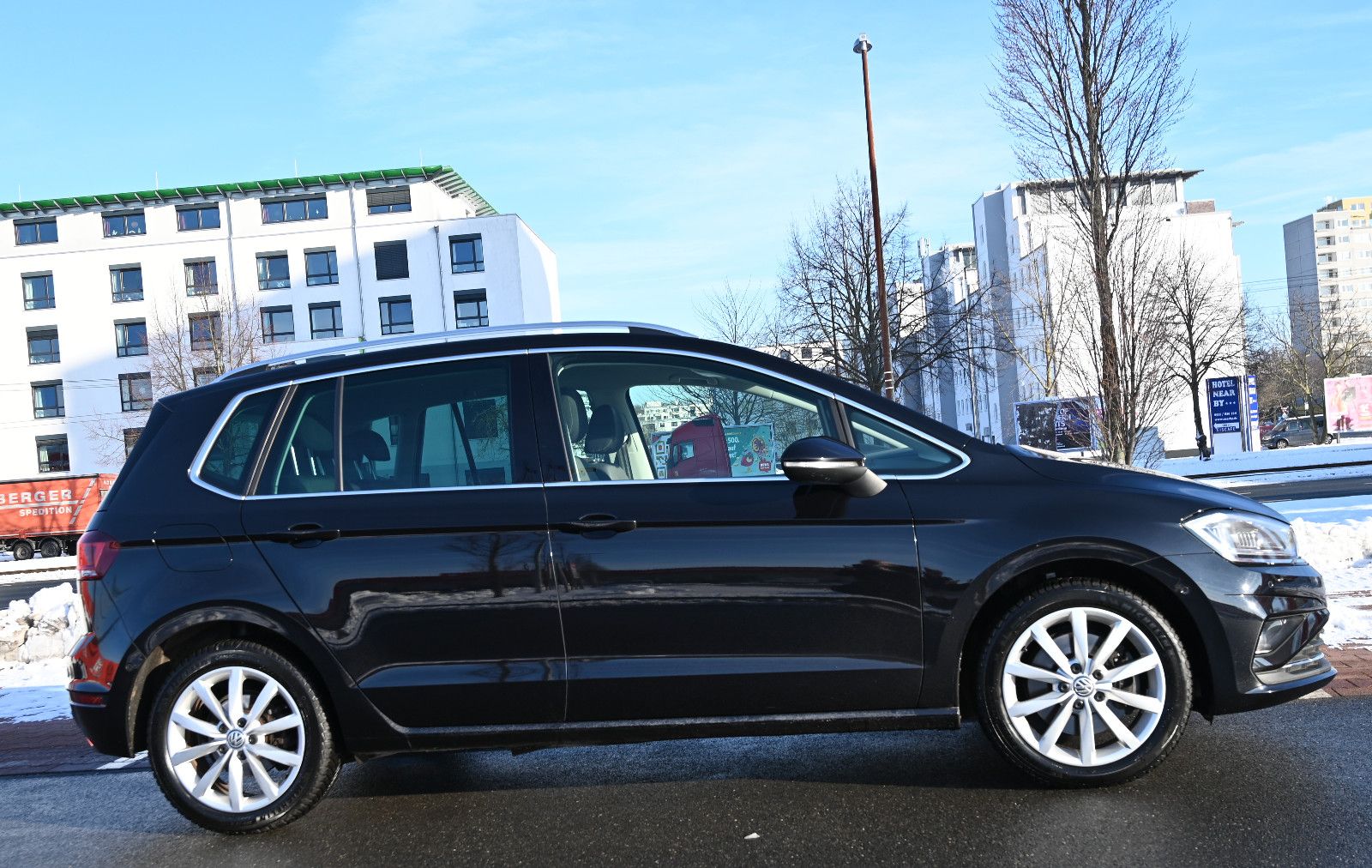 Volkswagen Golf Sportsvan VII 1.5 TSI Highline DSG Navi LED foto 5