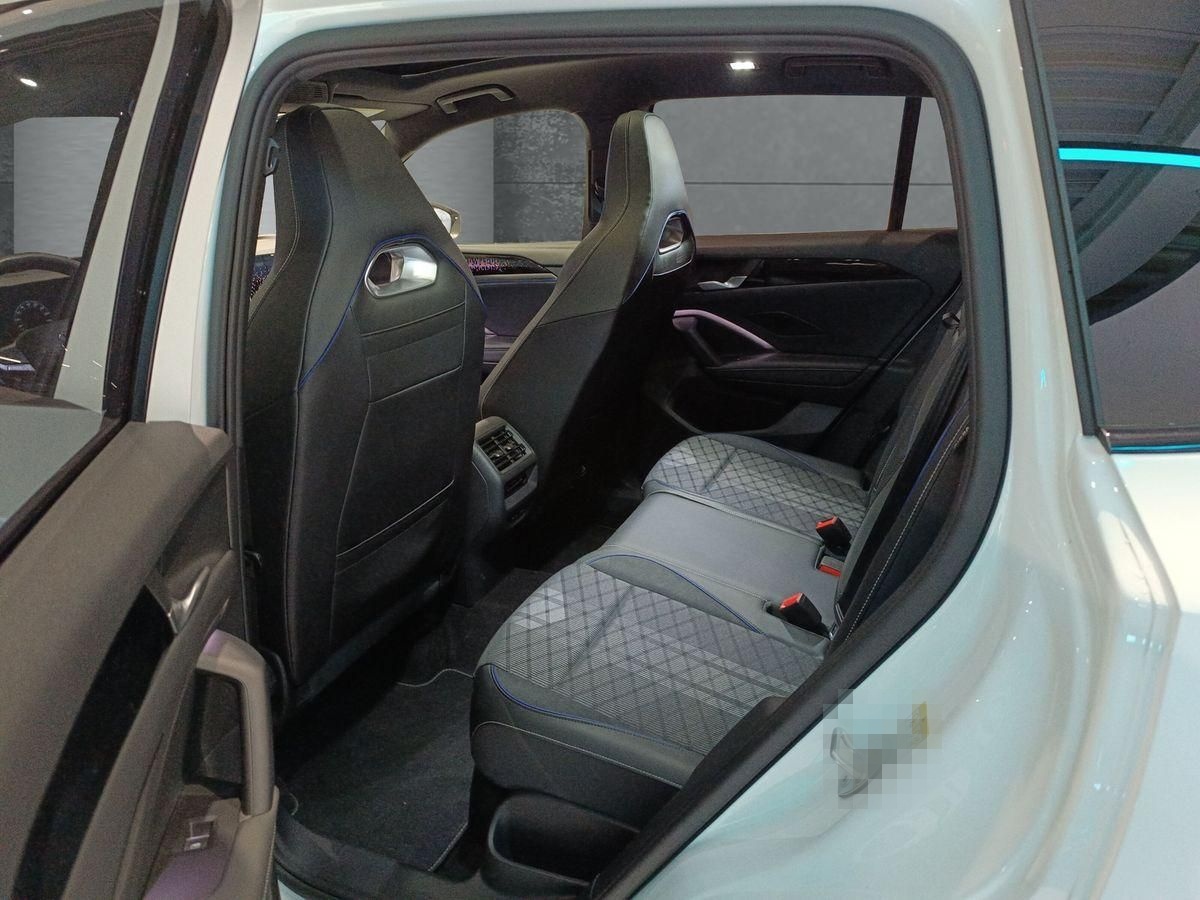 Volkswagen TIGUAN 1.5 eTSI "R-LINE" 150 PS DSG+NAVI PRO+PAN foto 13