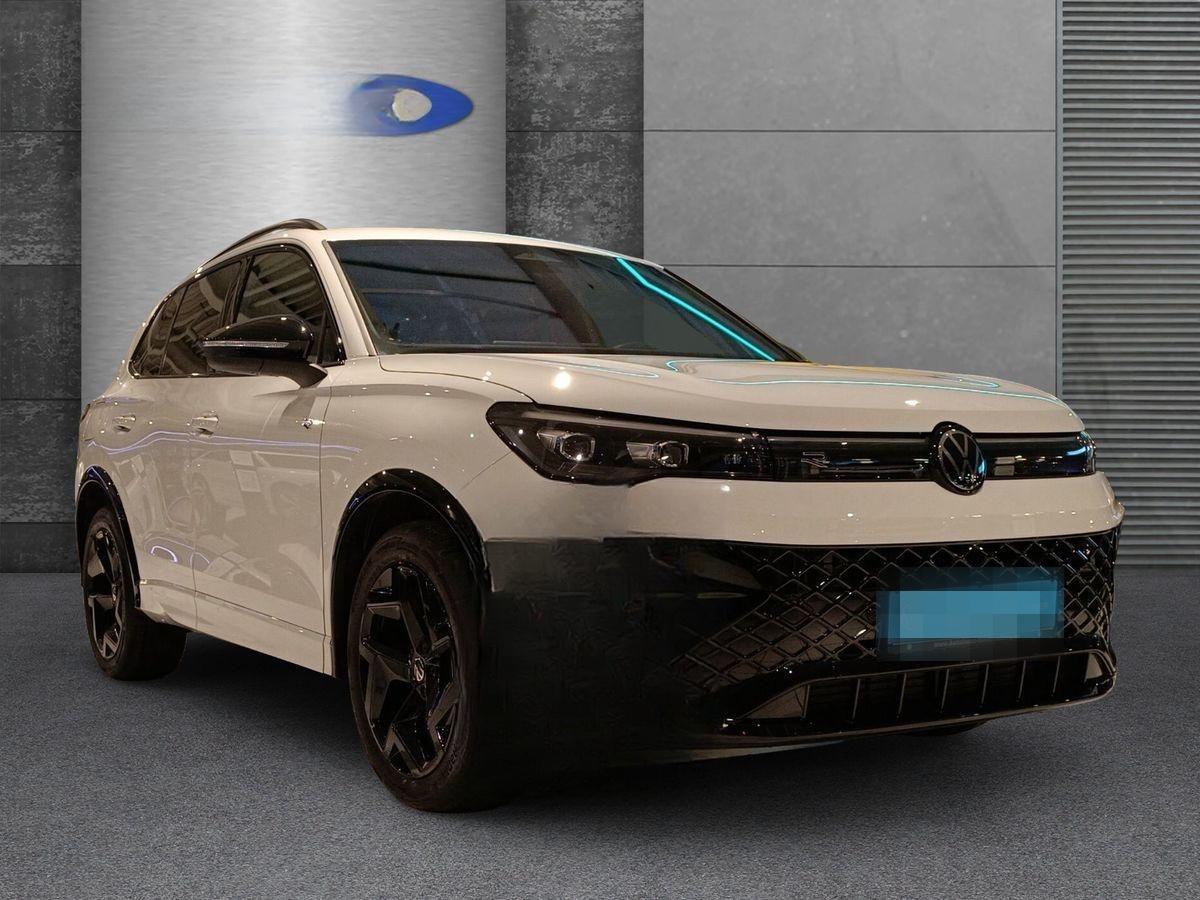 Volkswagen TIGUAN 1.5 eTSI "R-LINE" 150 PS DSG+NAVI PRO+PAN foto 8