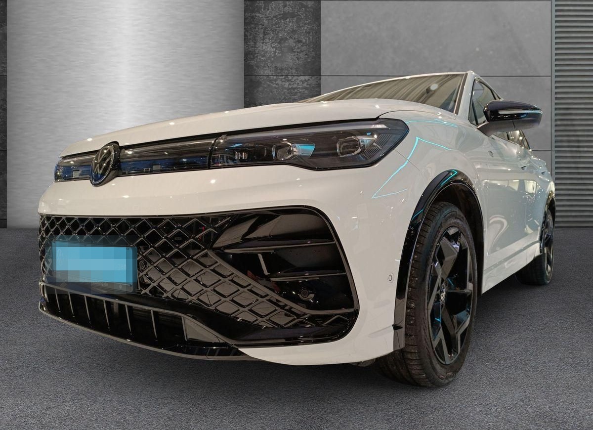 Volkswagen TIGUAN 1.5 eTSI "R-LINE" 150 PS DSG+NAVI PRO+PAN foto 10