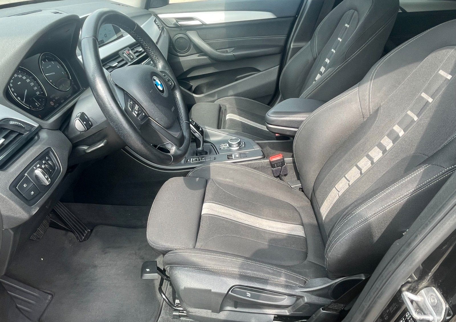 BMW X1 sDrive 20 iA *Advantage*Navi*SHZ*Kamera* foto 6