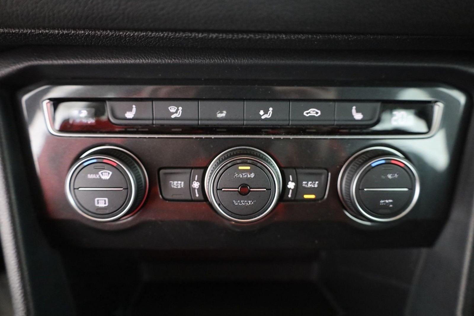 Volkswagen Tiguan 1.4 TSI LED Sitzheizung Tempomat PDC USB foto 12