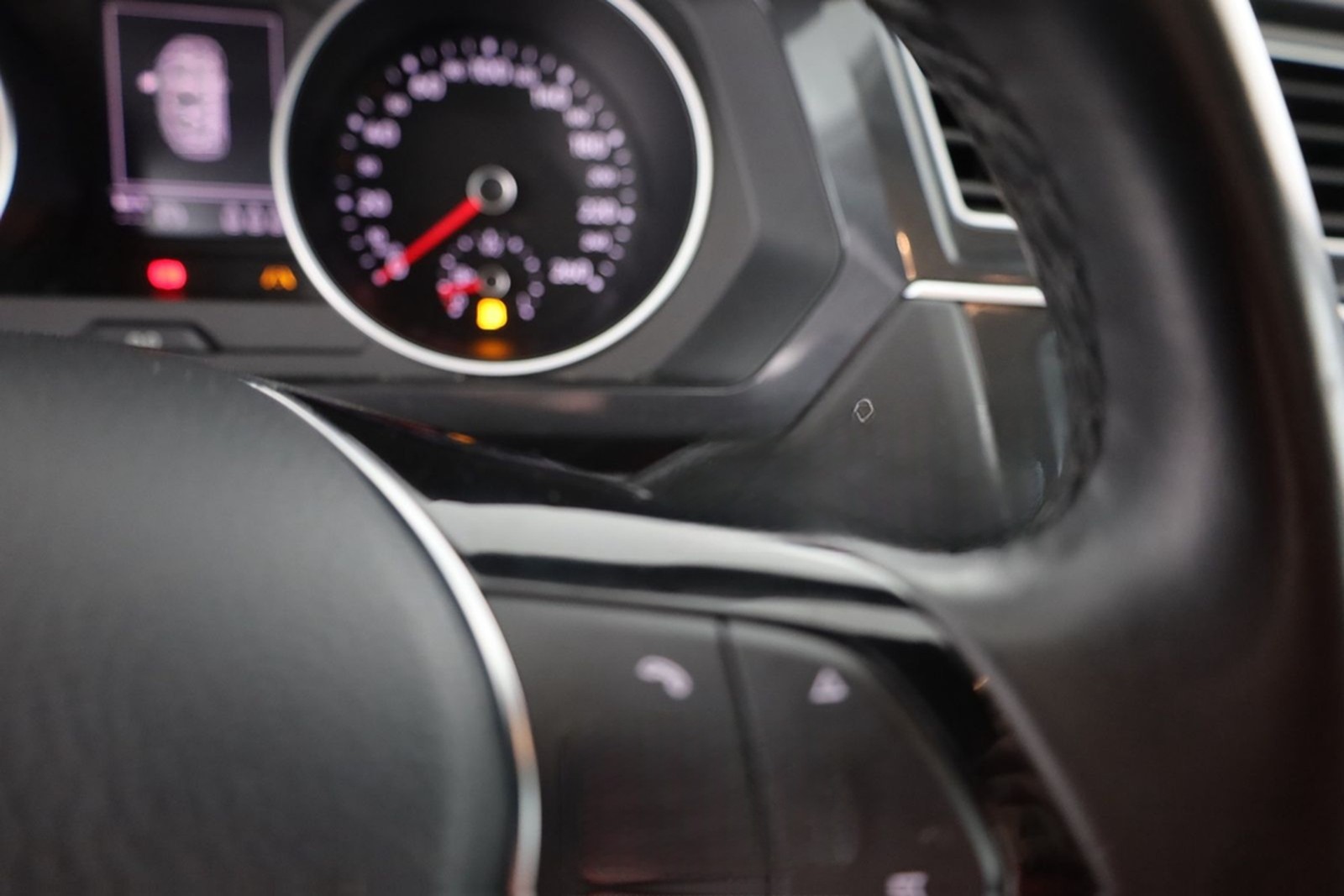 Volkswagen Tiguan 1.4 TSI LED Sitzheizung Tempomat PDC USB foto 20