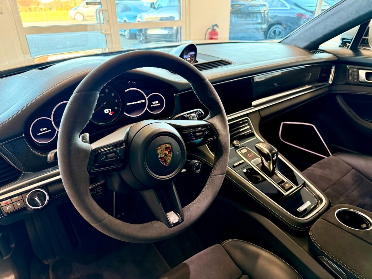 Porsche Panamera GTS Sport Turismo Panorama ACC HeadUp foto 17