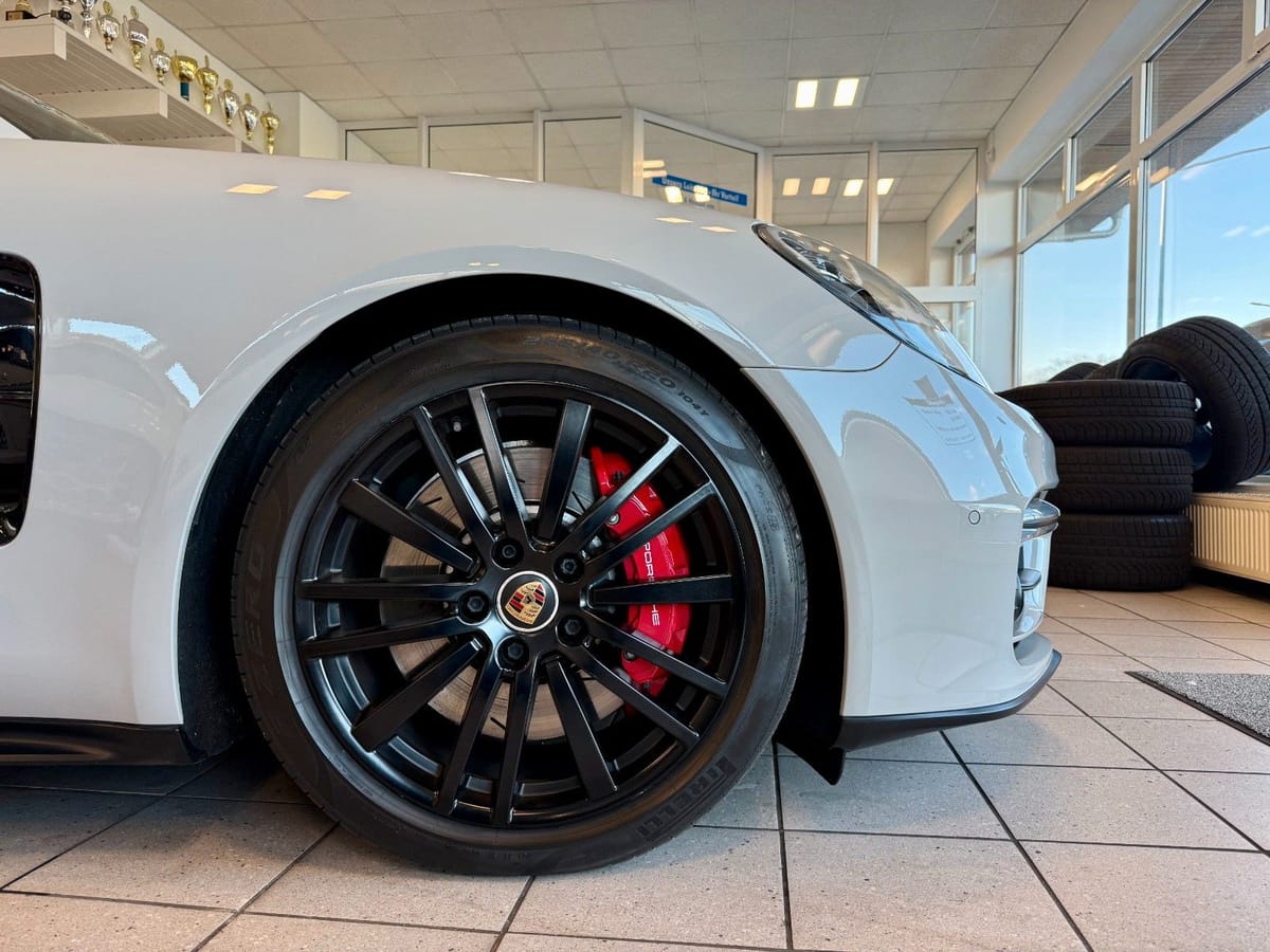 Porsche Panamera GTS Sport Turismo Panorama ACC HeadUp foto 6
