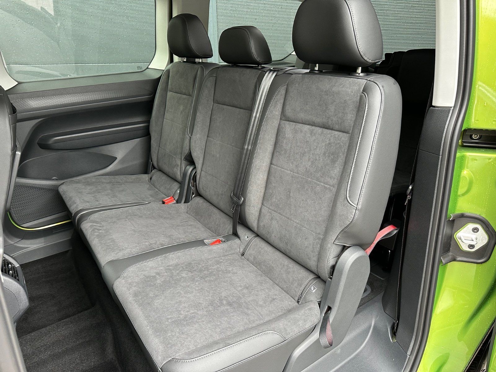 Volkswagen Caddy Maxi 2.0 TDI DSG Edition 7-S. LED NAVI AHK foto 9