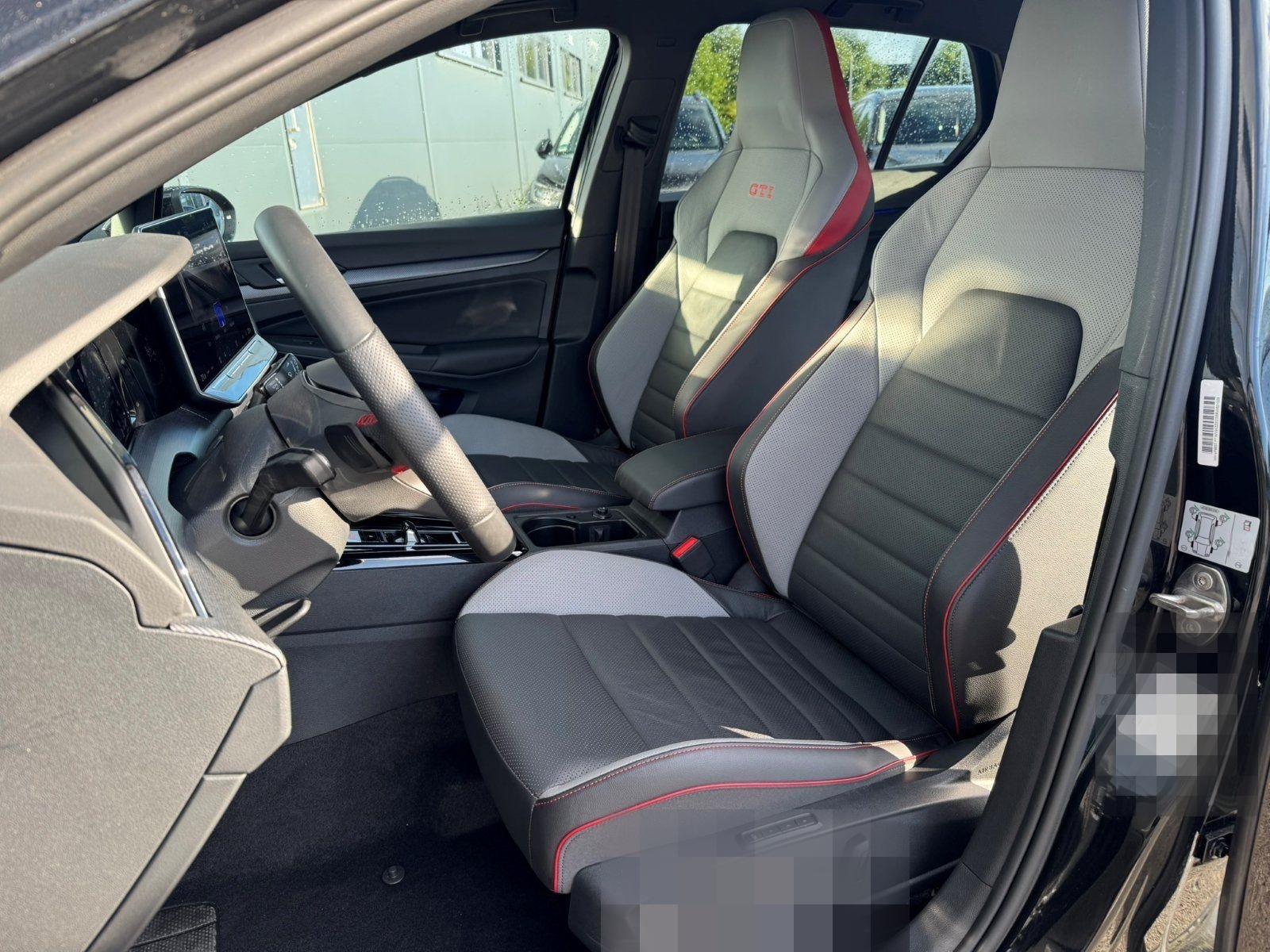 Volkswagen Golf 8 2.0 TSI DSG GTI IQ.LIGHT NAVI PANORAMA AC foto 6