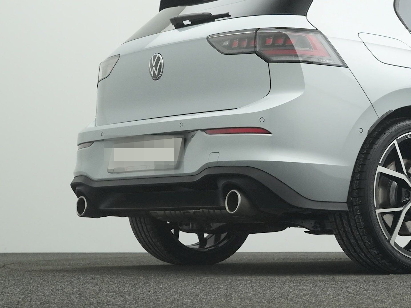Volkswagen Golf 8 2.0 TSI DSG GTI IQ.LIGHT NAVI PANORAMA AR foto 22