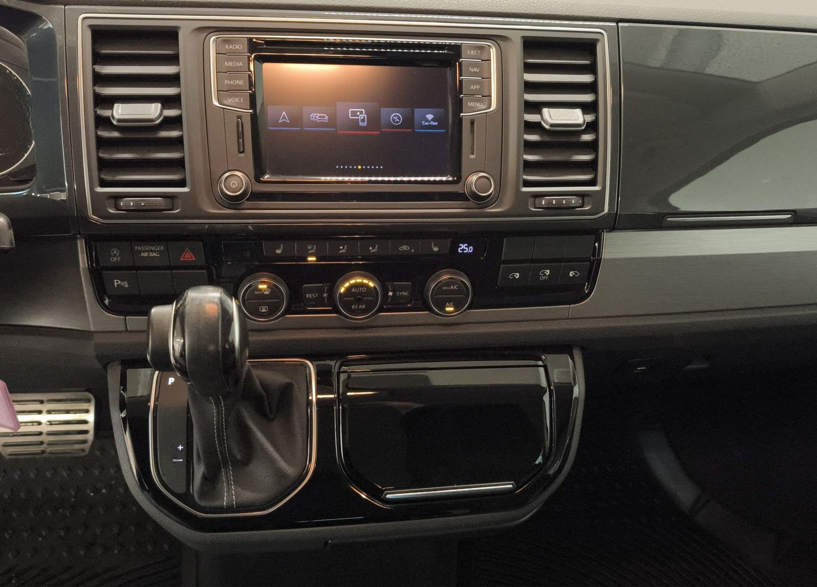 Volkswagen T6 Multivan 2.0 TDI DSG PanAmericana NAVI+ STAND foto 14
