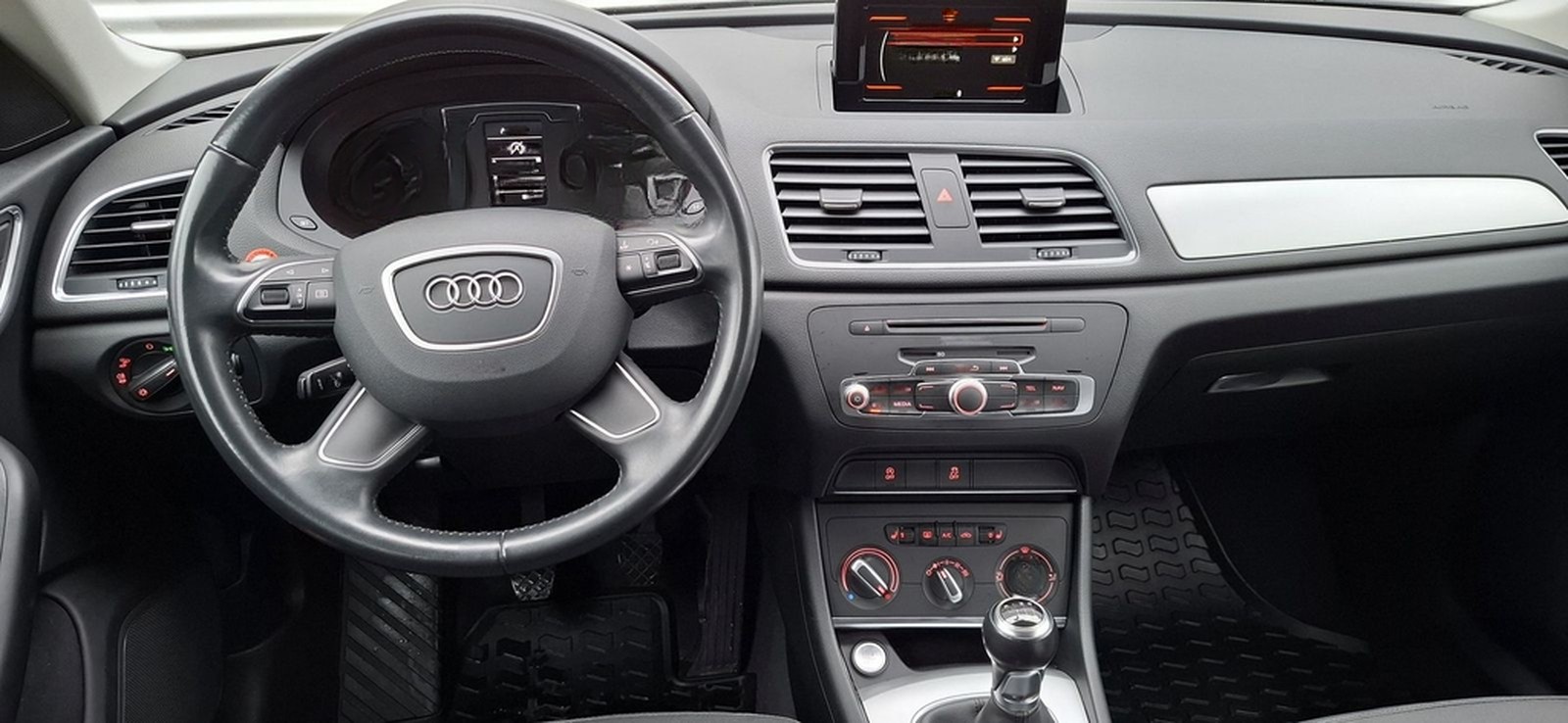 Audi Q3 1.4 TFSI Bi-Xenon Sitzheizung AHK PDC Klima foto 9