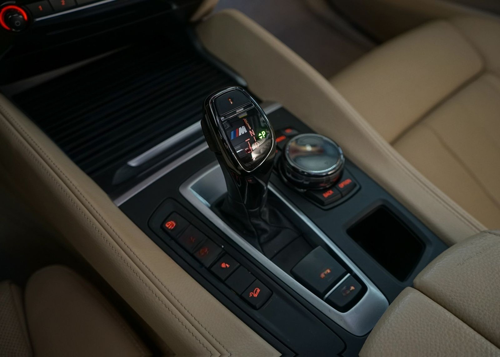 BMW X6 M50 d AHK HUD LED Keyless eGSD Standheizung foto 27