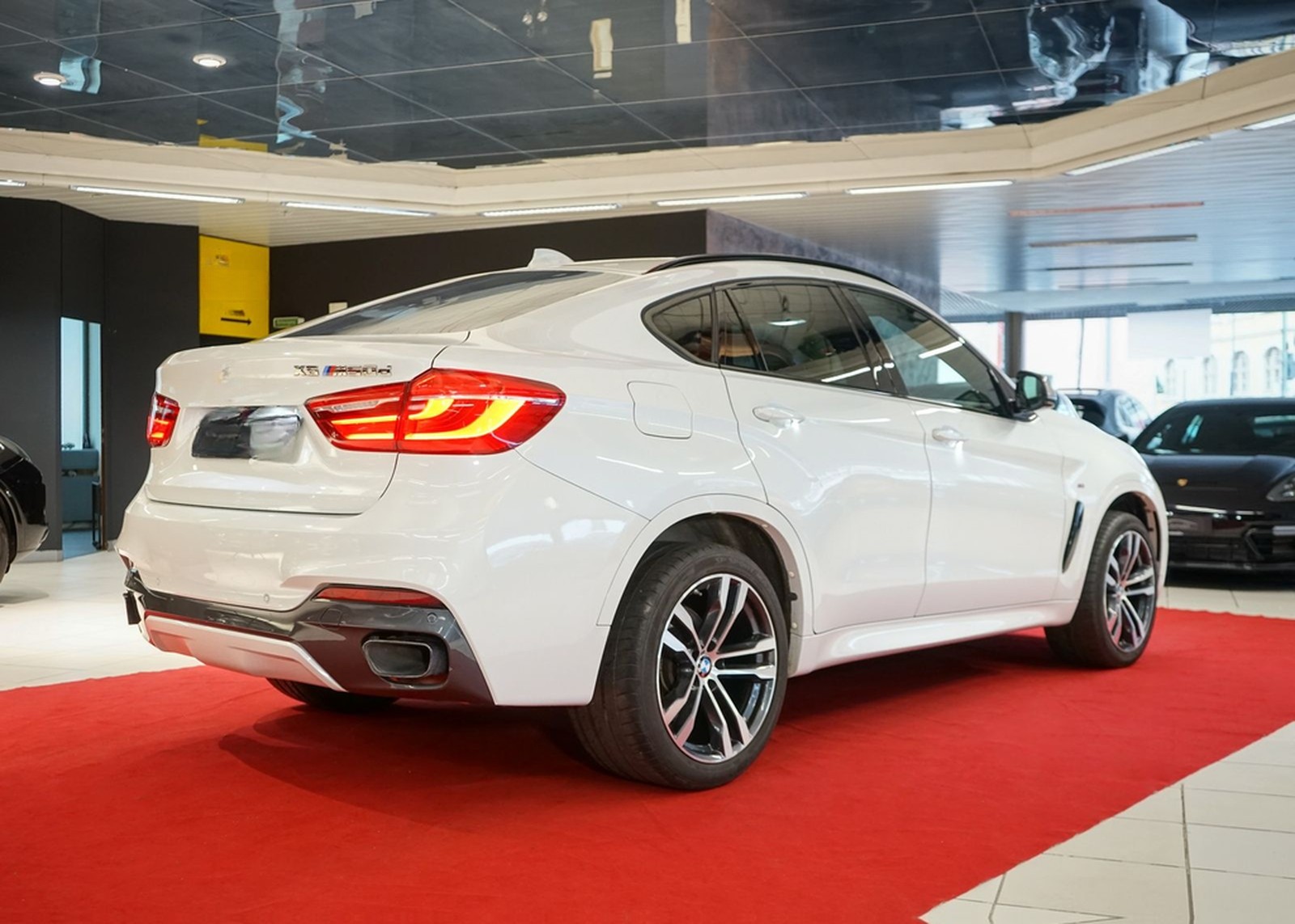 BMW X6 M50 d AHK HUD LED Keyless eGSD Standheizung foto 9