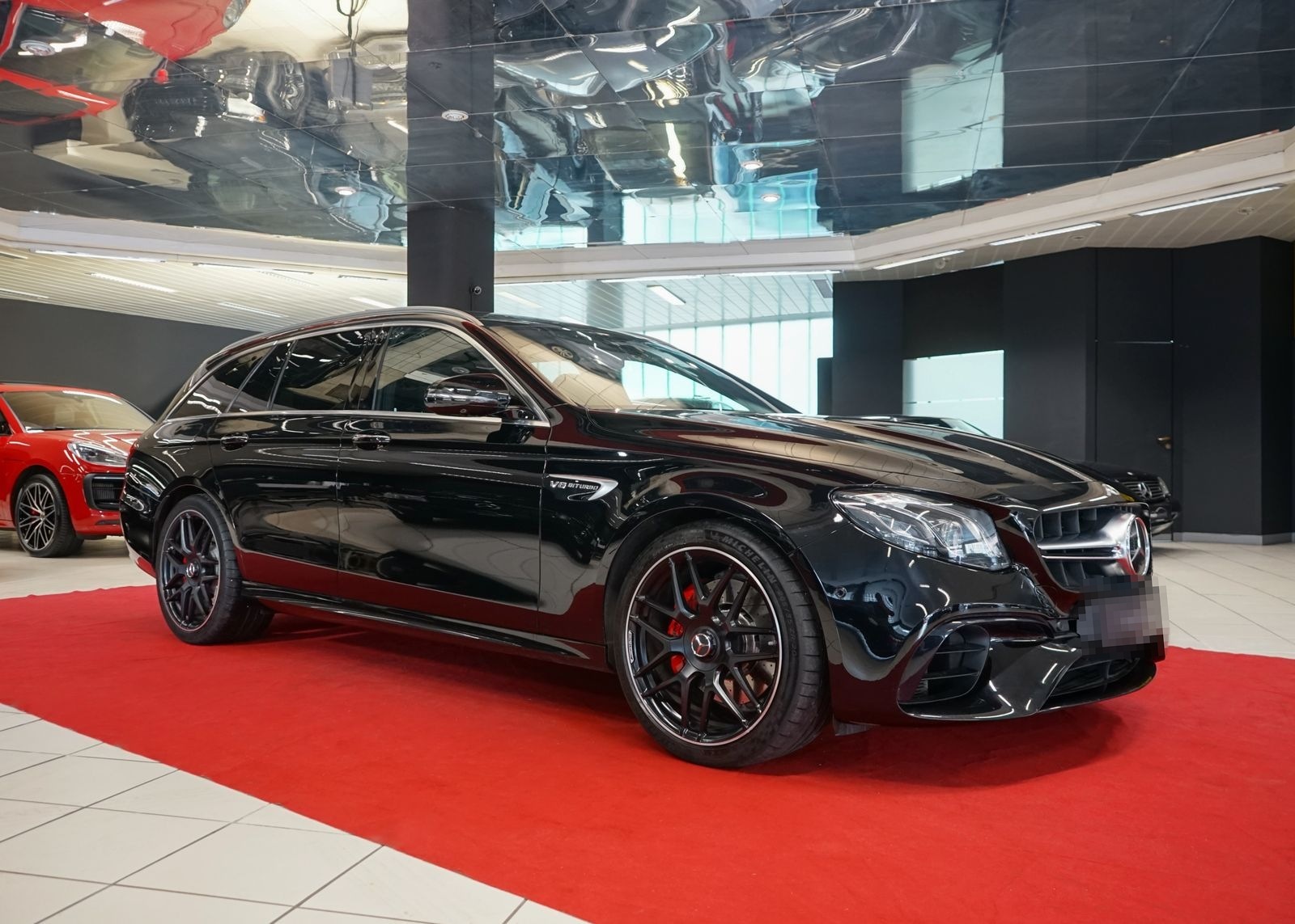 Mercedes-Benz E 63 AMG 4M MWST LED Widescreen Pano Burmester foto 13