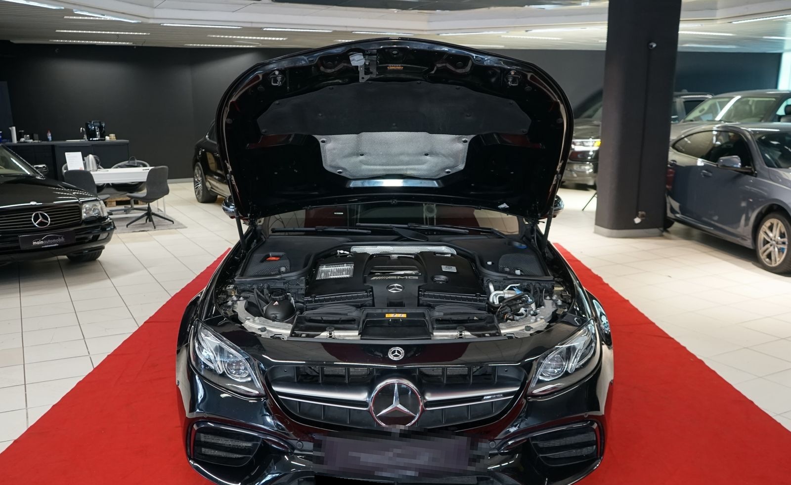 Mercedes-Benz E 63 AMG 4M MWST LED Widescreen Pano Burmester foto 44