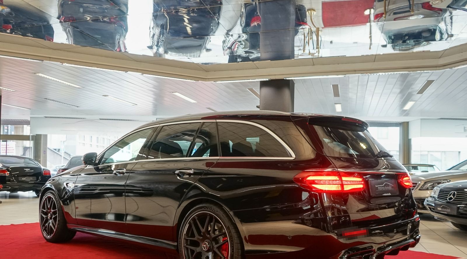 Mercedes-Benz E 63 AMG 4M MWST LED Widescreen Pano Burmester foto 8