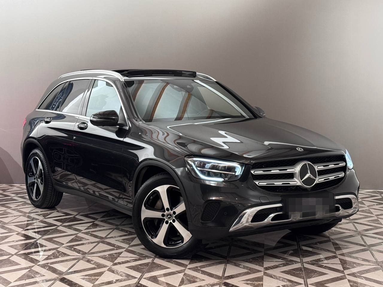 Mercedes-Benz GLC 220 d 4Matic AMG Interieur Panorama 360° foto 17