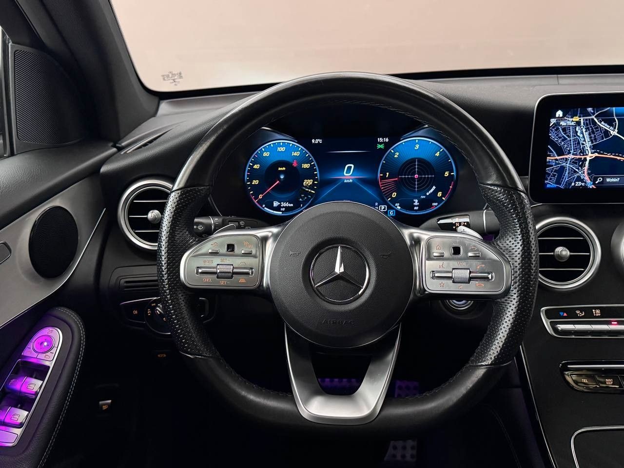 Mercedes-Benz GLC 220 d 4Matic AMG Interieur Panorama 360° foto 20