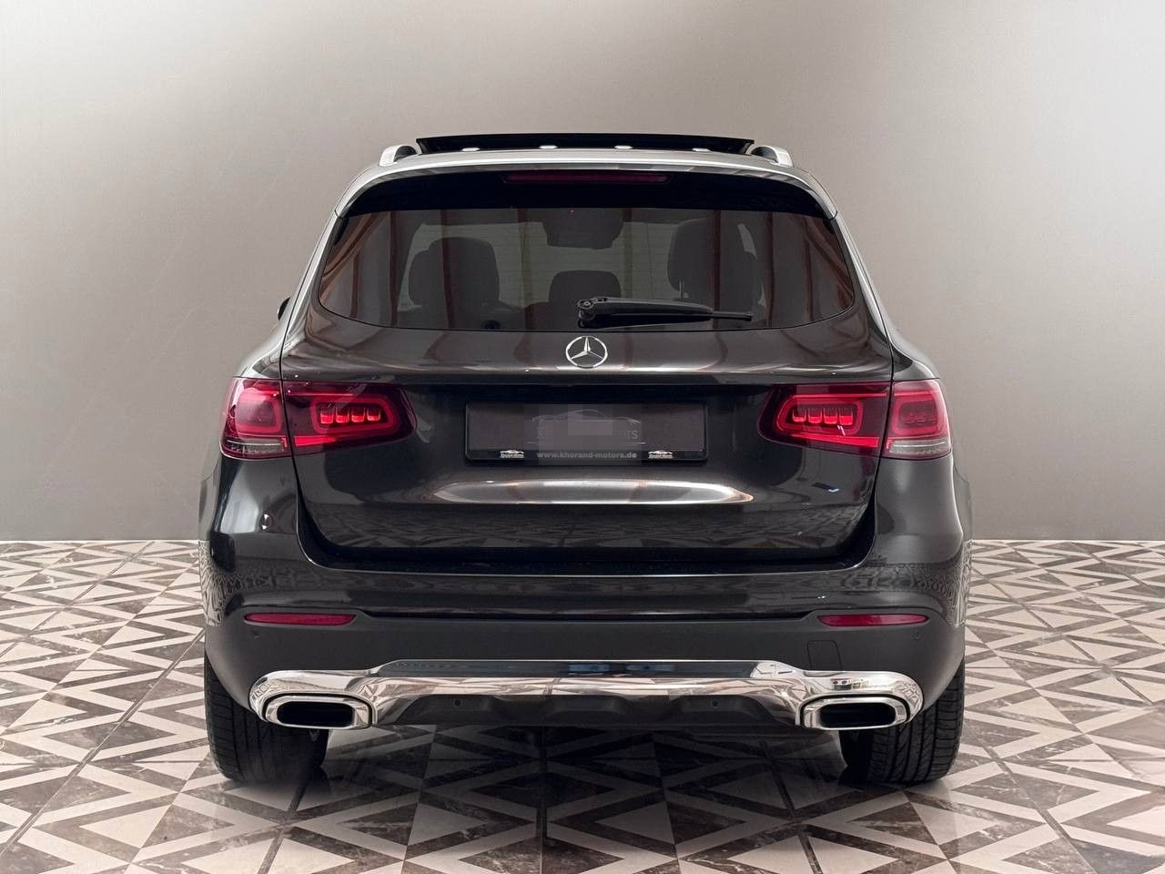 Mercedes-Benz GLC 220 d 4Matic AMG Interieur Panorama 360° foto 4