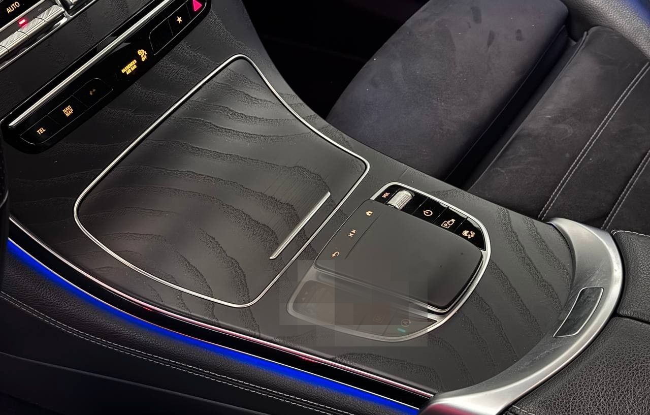 Mercedes-Benz GLC 220 d 4Matic AMG Interieur Panorama 360° foto 10