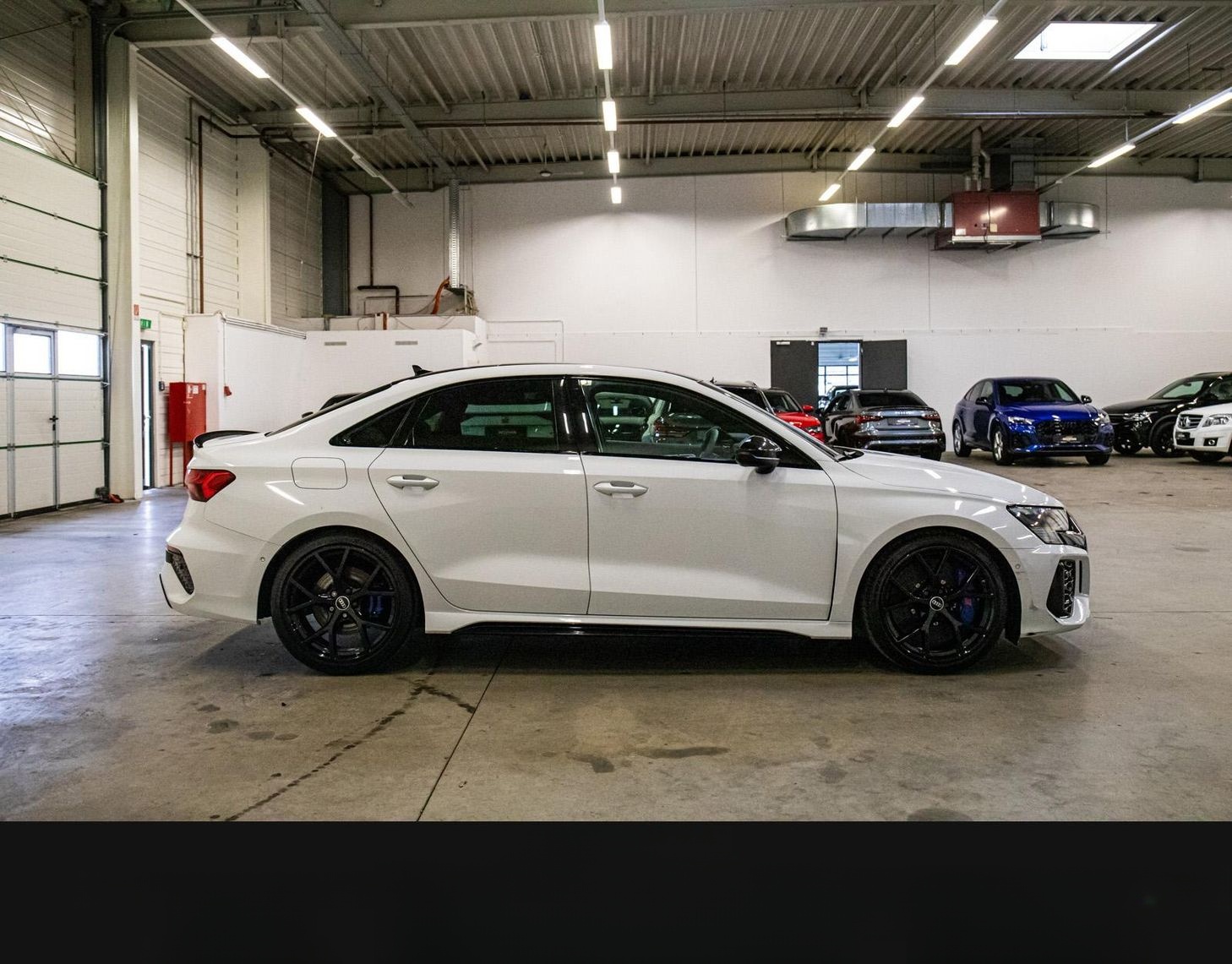 Audi RS3 Limousine MATRIX B&O ACC PANO KERAMIK RAUTE foto 4