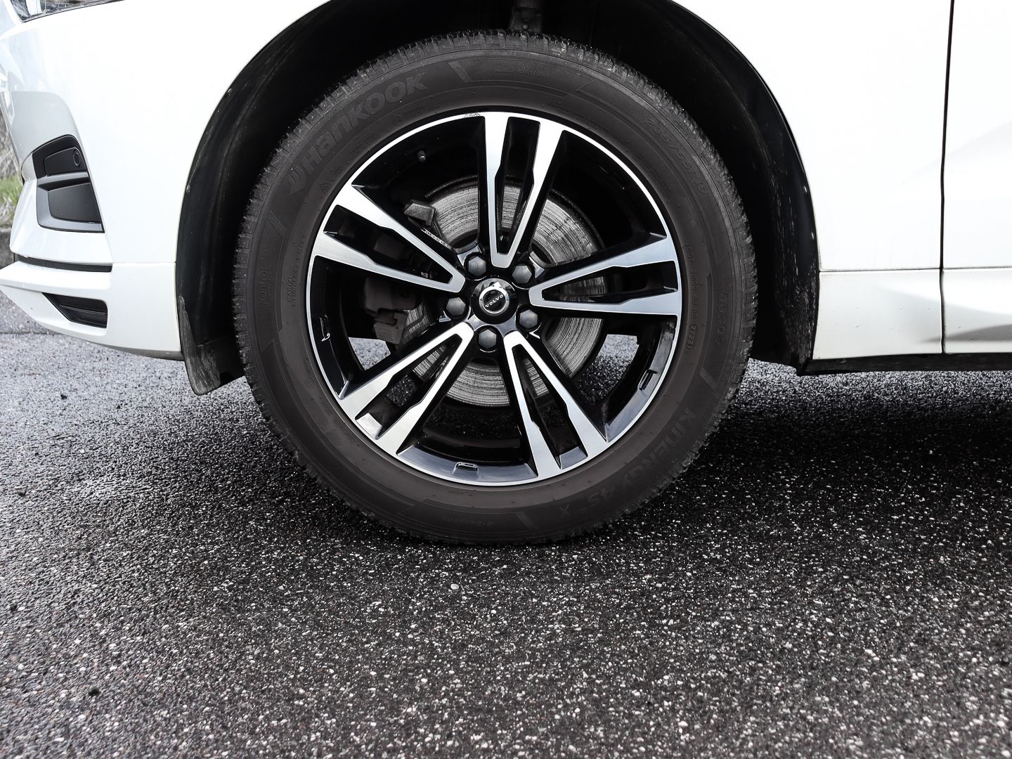 Volvo XC60 Momentum Pro 2WD AHK Navi Leder Digitales C foto 3