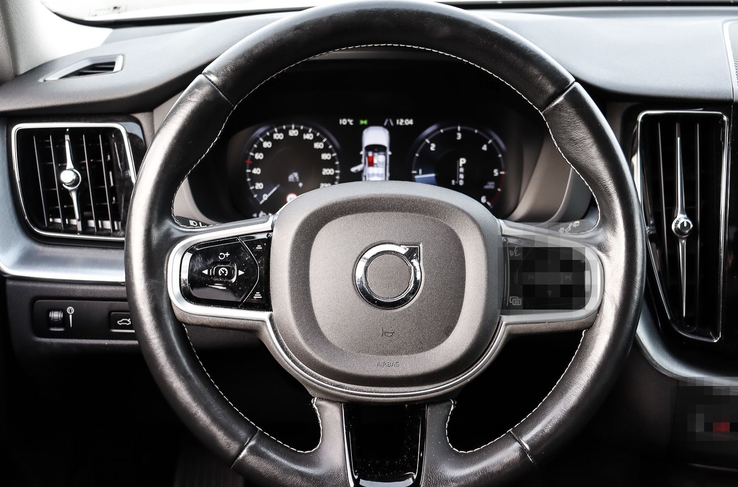 Volvo XC60 Momentum Pro 2WD AHK Navi Leder Digitales C foto 6