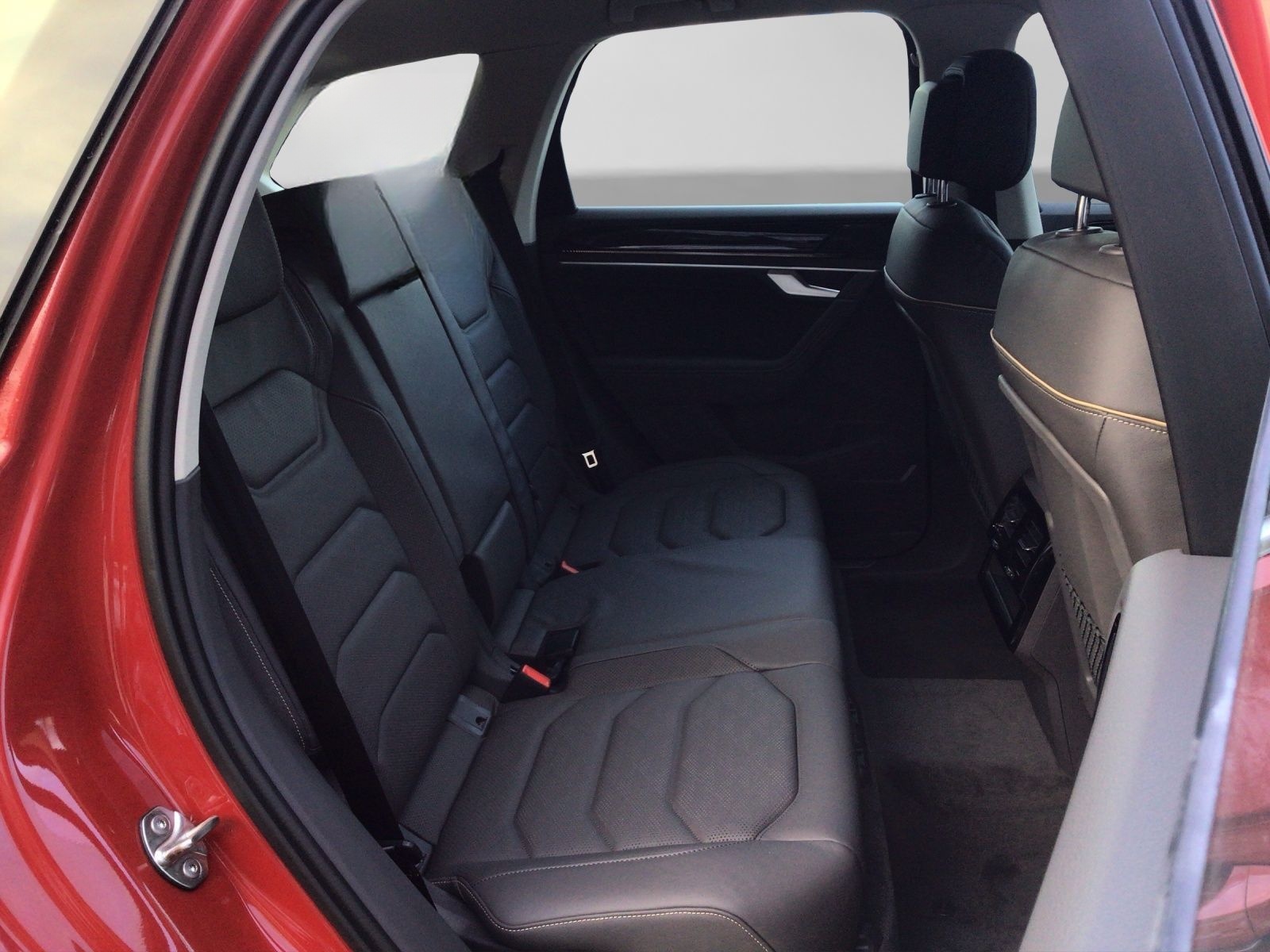 Volkswagen Touareg 3.0 TDI ELEGANCE LUFT LEDER KEYLESS KAME foto 6