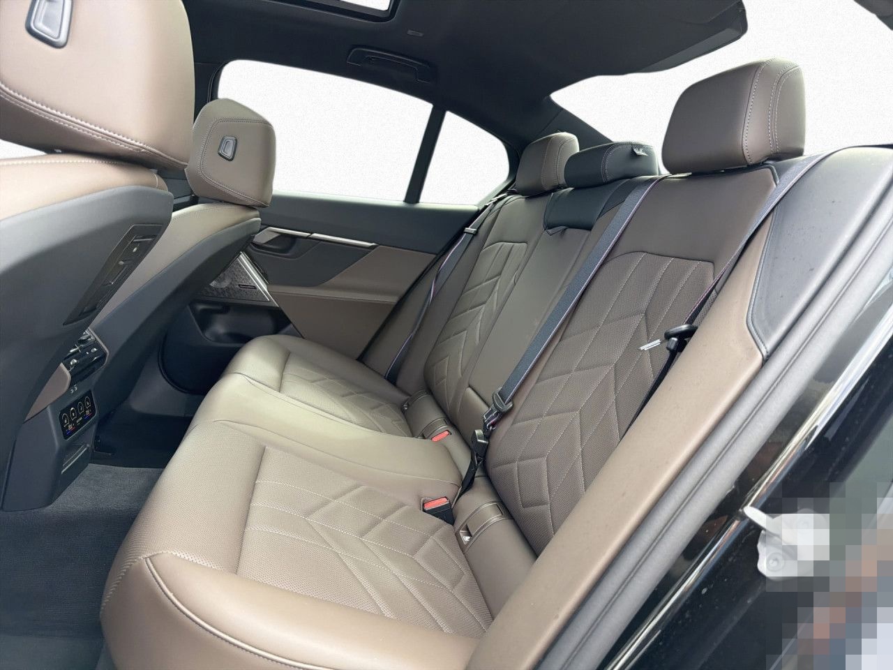 BMW 540d xDr. MSport AHK Pano DrAssPr PaAss+ adapLED foto 11