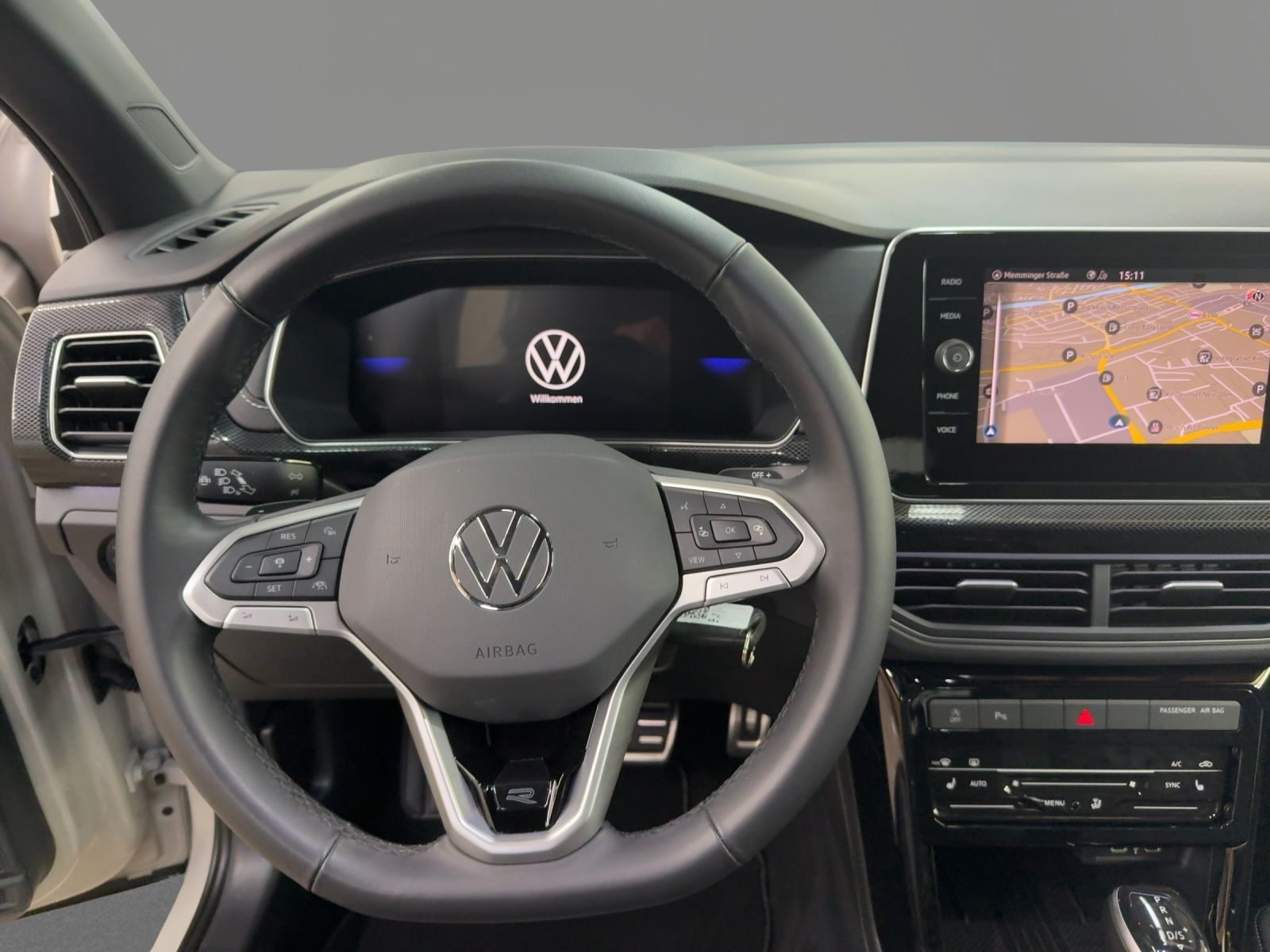 Volkswagen T-Cross R-LINE 1.5 TSI DSG AHK IQ-LED NAV KAM foto 12