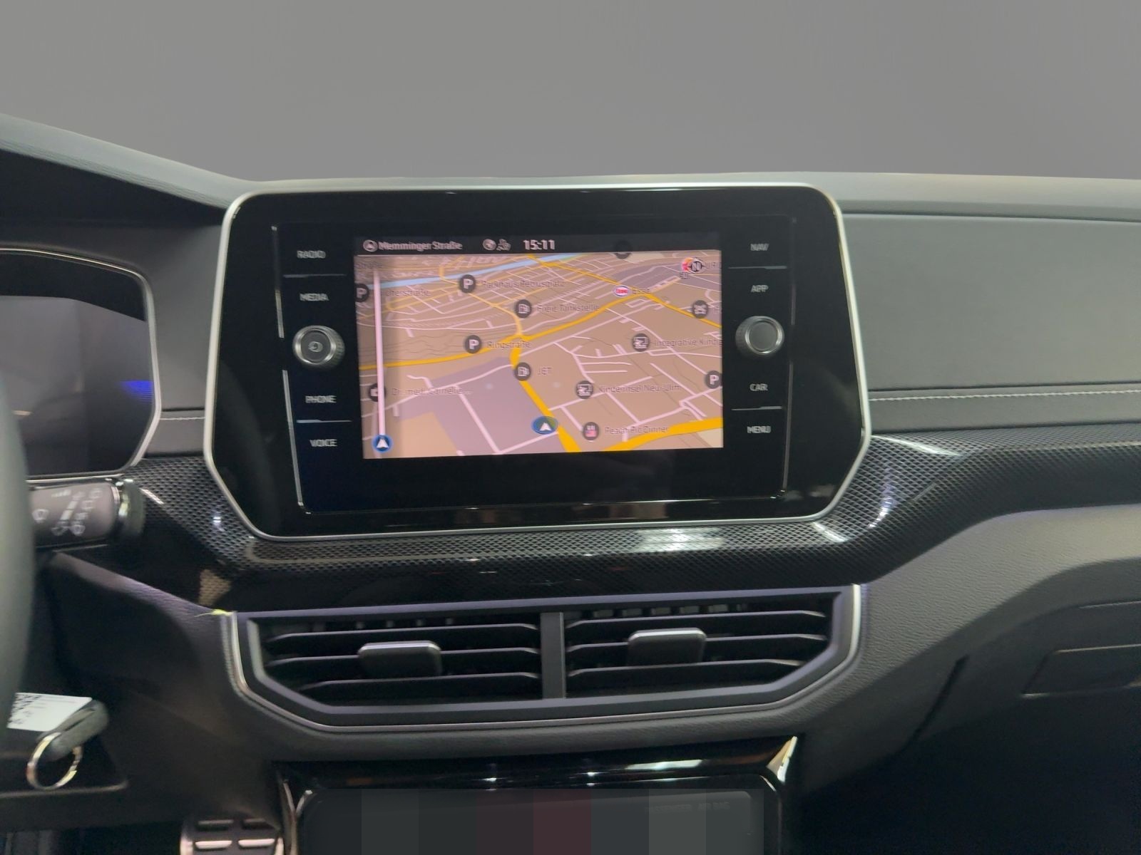 Volkswagen T-Cross R-LINE 1.5 TSI DSG AHK IQ-LED NAV KAM foto 13