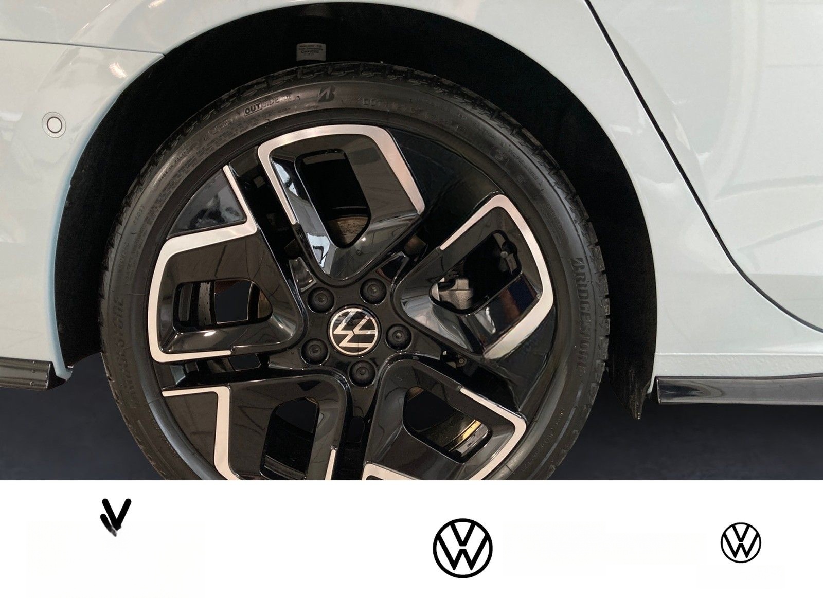 Volkswagen Golf VIII Variant R-Line 2.0 TDI DSG AHK+KEYLESS foto 6