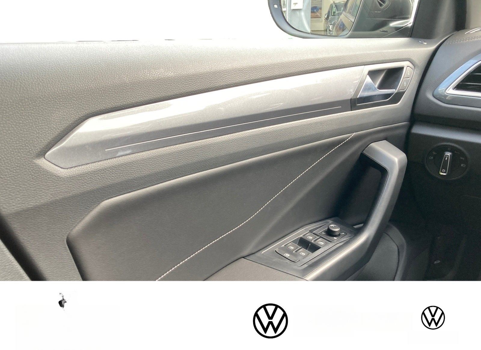 Volkswagen T-Roc Style 1.5 TSI DSG TravelAssist+Keyless foto 13