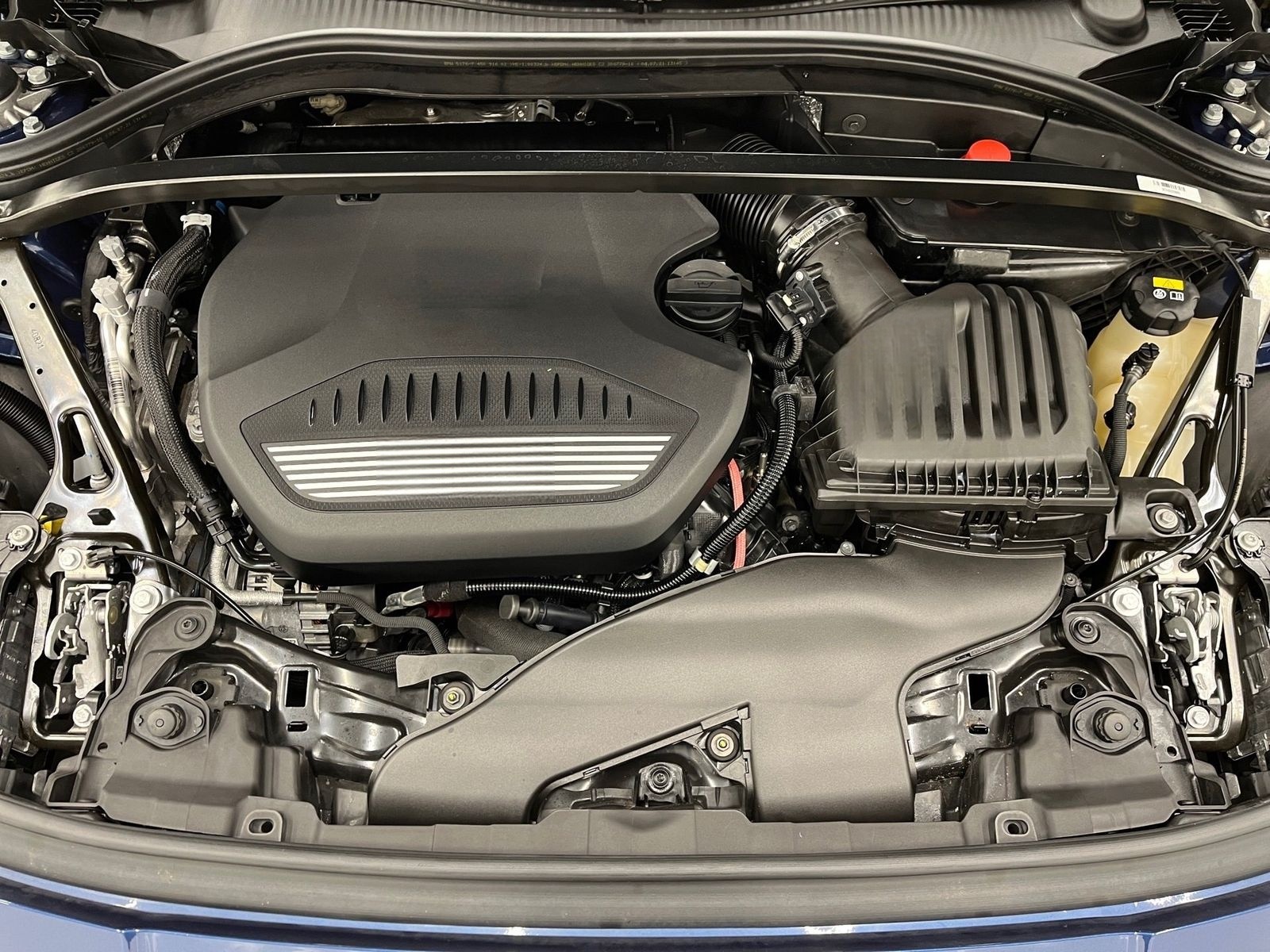 BMW 120d xDrive LiveCockpitProf Pano.Dach PDC LED foto 13