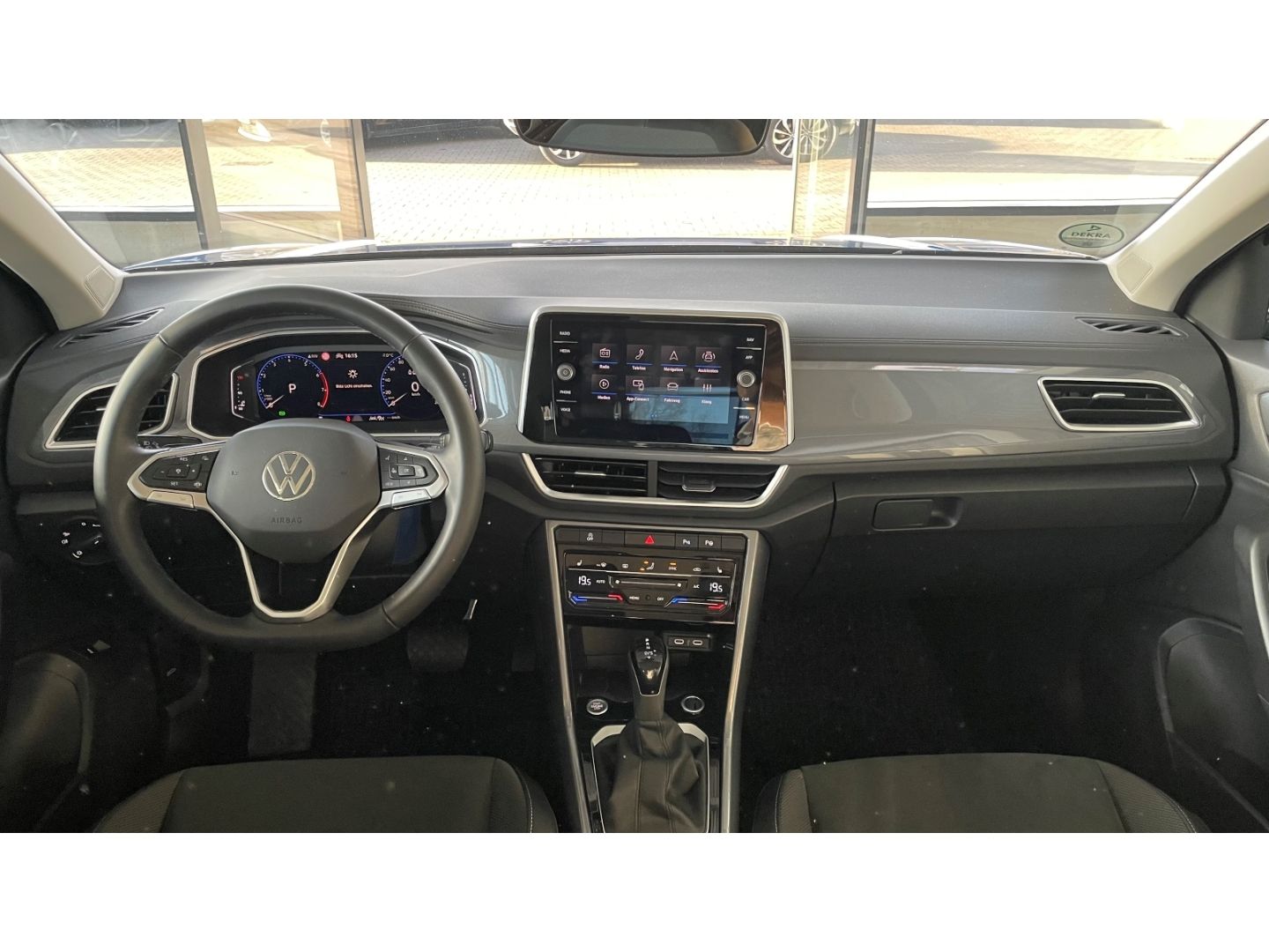 Volkswagen T-Roc Style 1.5 TSI AHK Navi el.Hecklappe ACC IQ foto 17