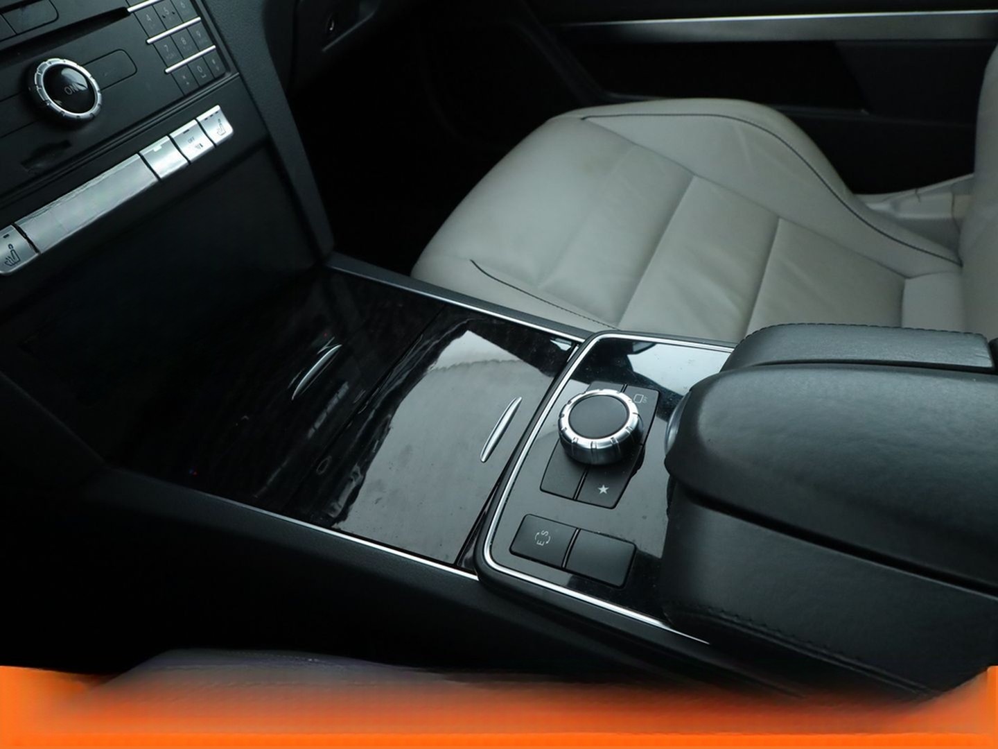 Mercedes-Benz E-Klasse E 250 CGI Aut.*NAVI*TEMPO*PDC*SHZ* foto 26