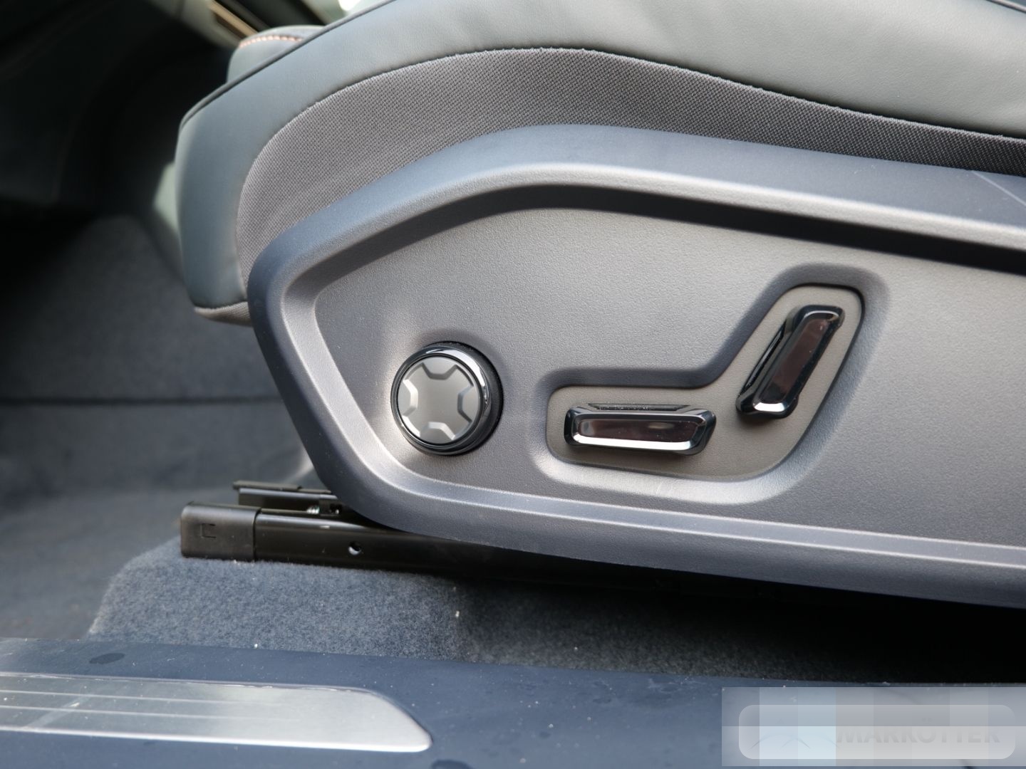 Lynk&Co 08 More/  Finanzierung/ACC/LED-MATRIX/MASSAGE/PA foto 15