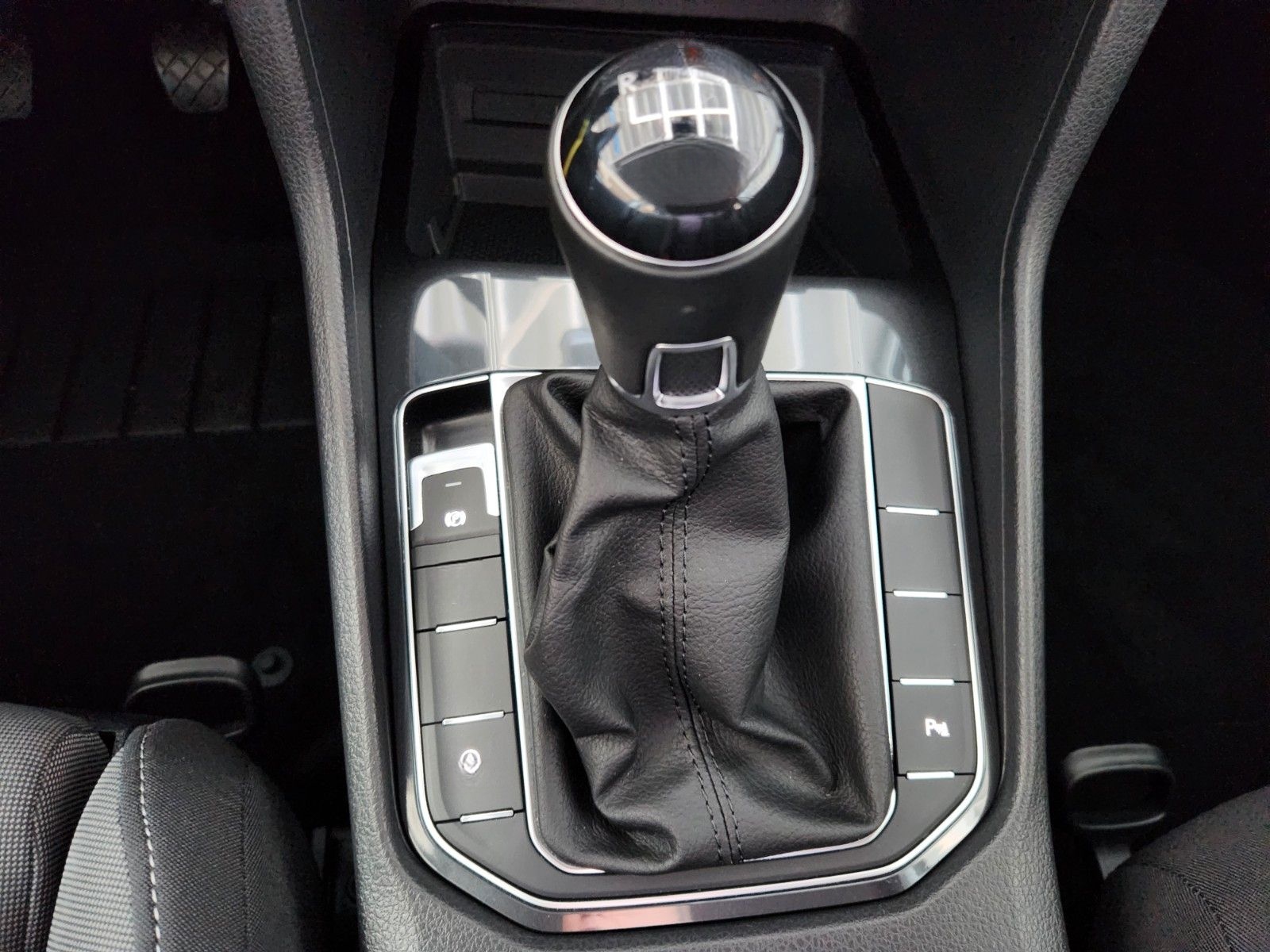 Volkswagen Golf Sportsvan CL ACC/LED/App/RadioMedia foto 13