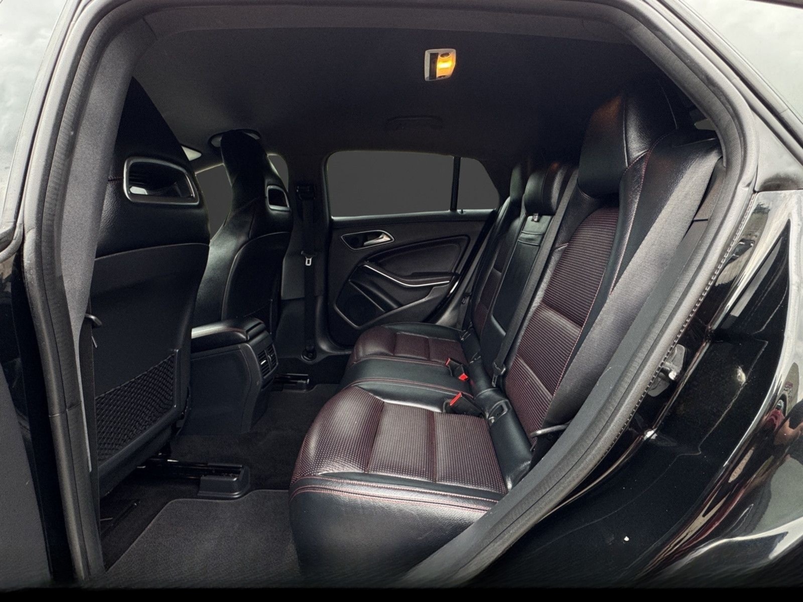 Mercedes-Benz CLA 250 Shooting Brake 4Matic AMG-Exclusivepaket foto 15