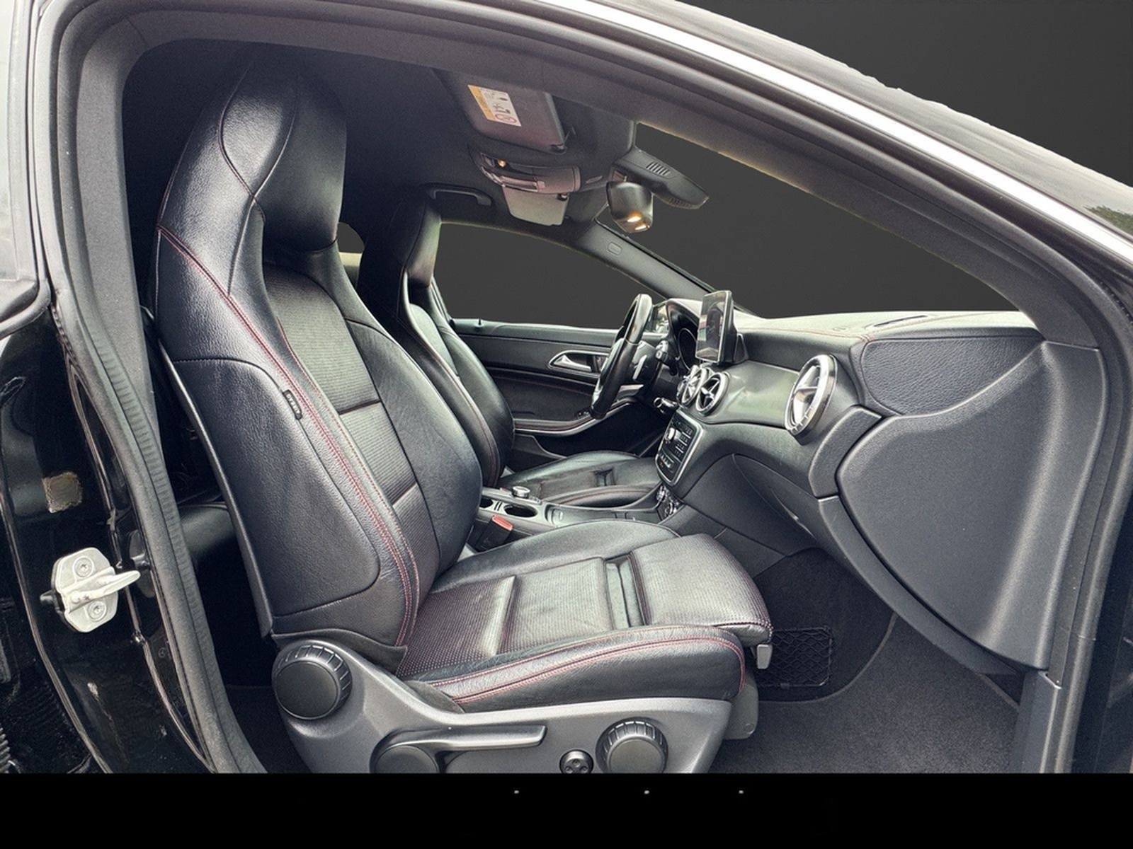 Mercedes-Benz CLA 250 Shooting Brake 4Matic AMG-Exclusivepaket foto 17
