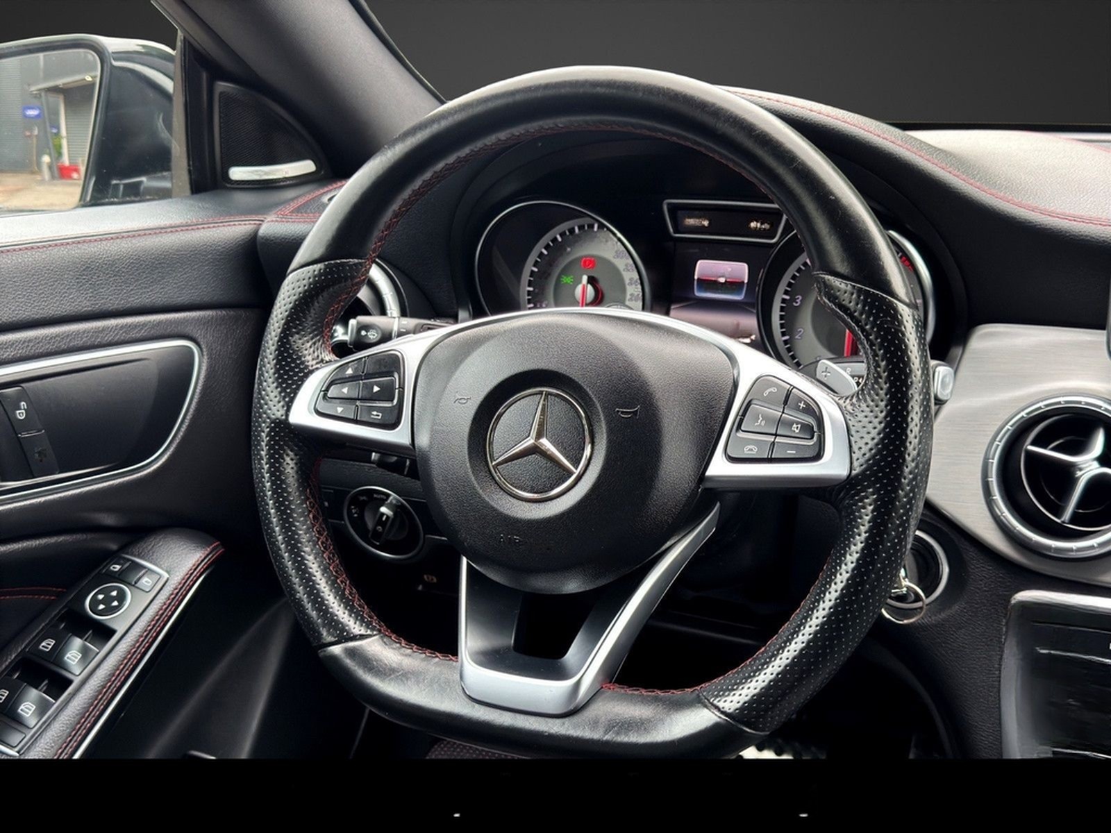 Mercedes-Benz CLA 250 Shooting Brake 4Matic AMG-Exclusivepaket foto 21