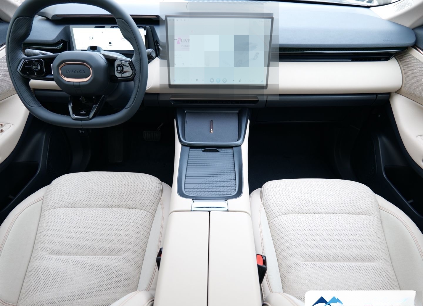 Lynk&Co 08 More/ACC/LED-MATRIX/MASSAGE/PANO/H&K Sound foto 14