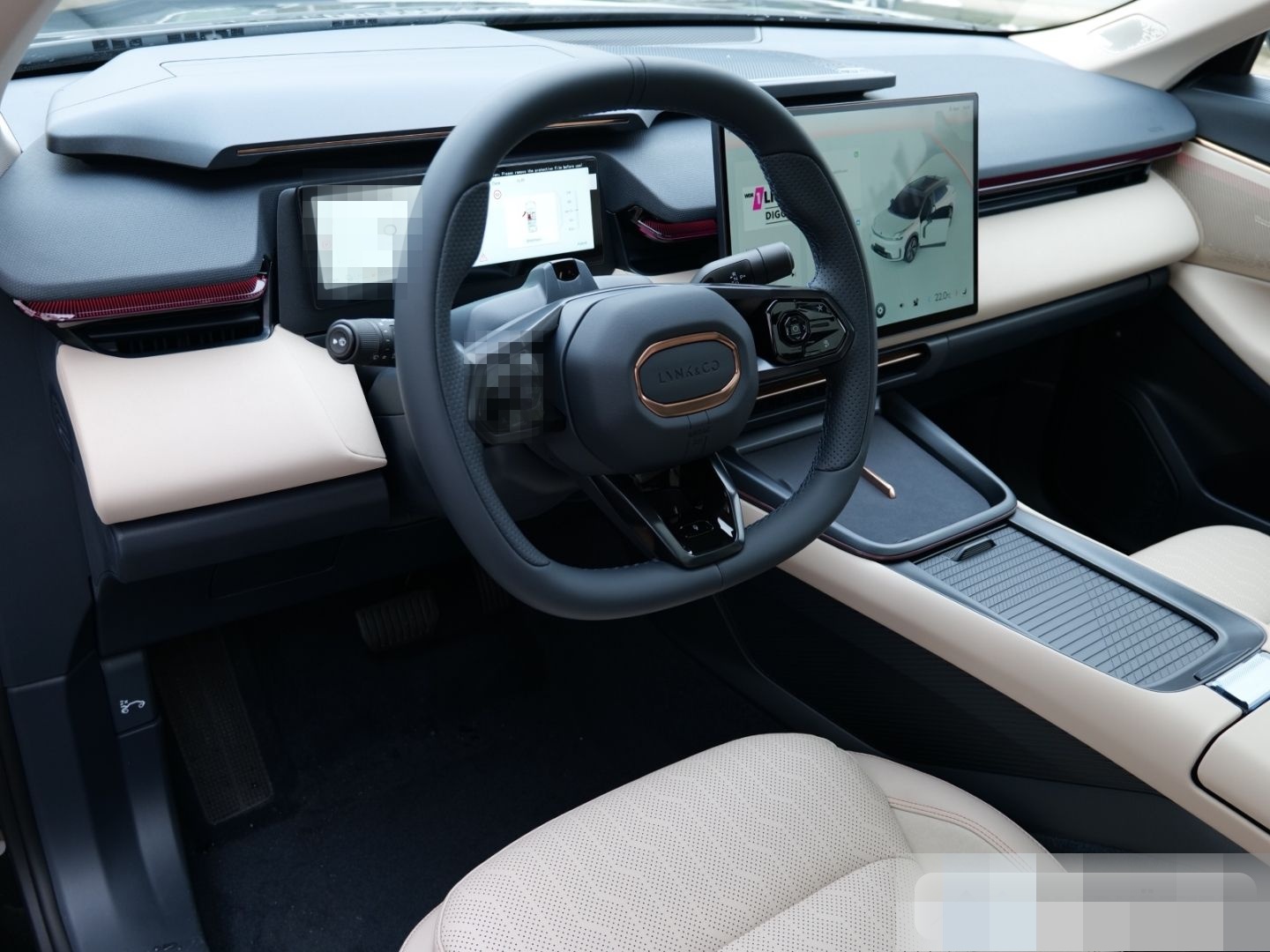 Lynk&Co 08 More/ACC/LED-MATRIX/MASSAGE/PANO/H&K Sound foto 8