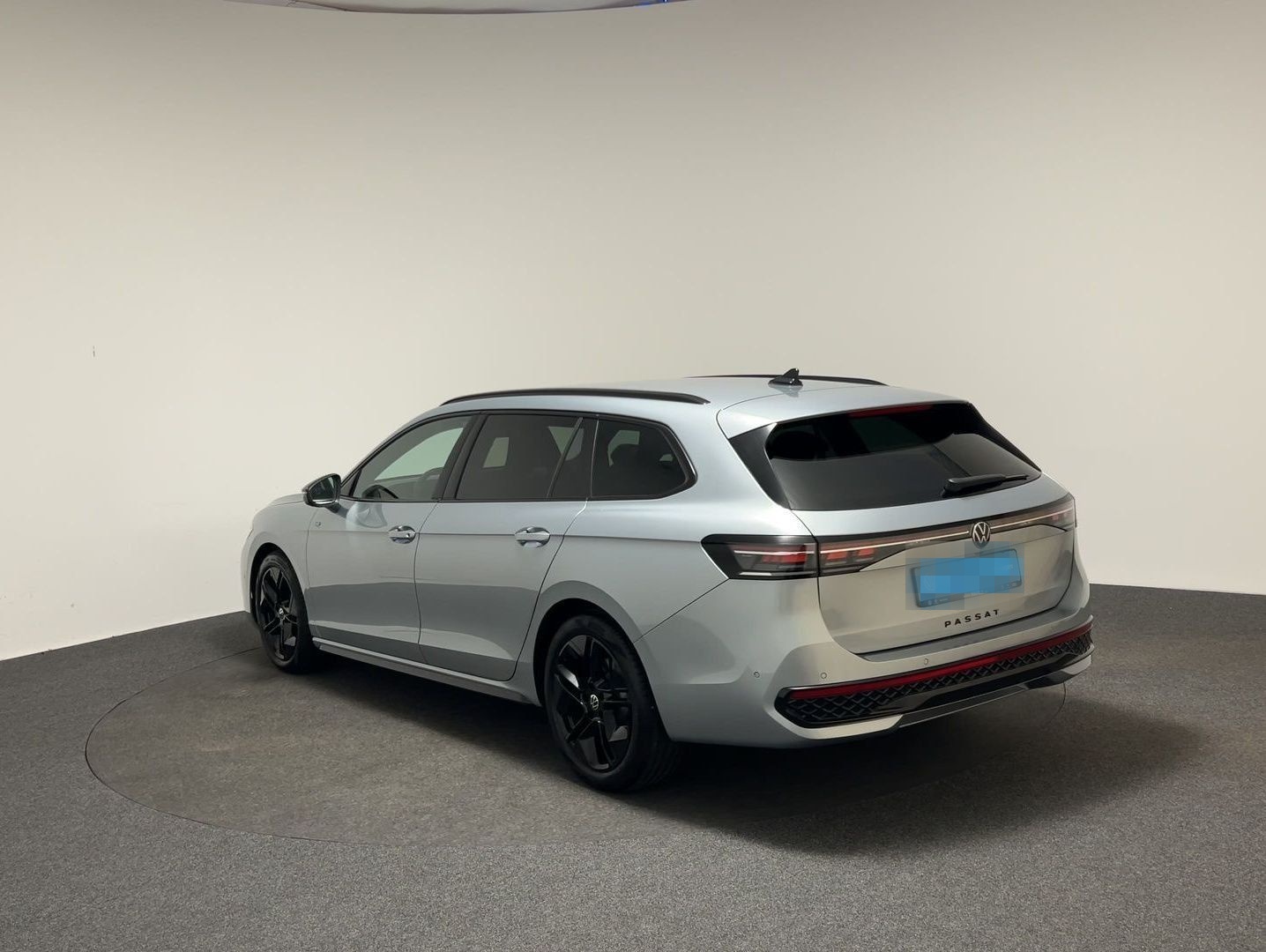 Volkswagen Passat Variant 2.0 TDI DSG R-Line foto 7