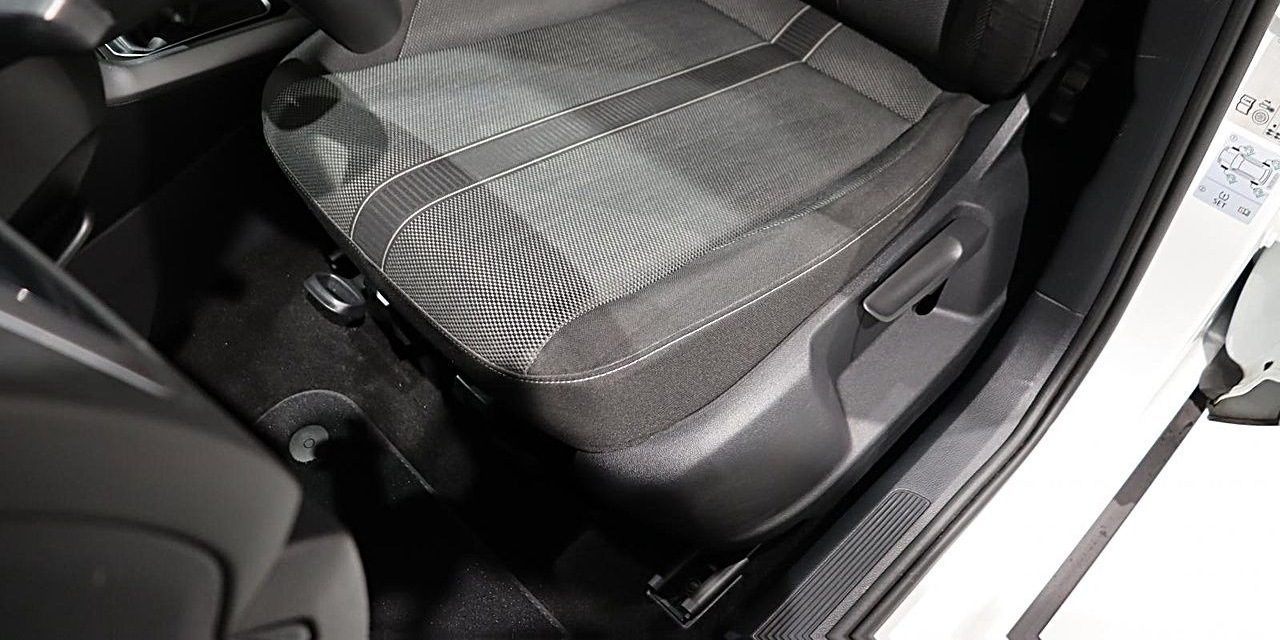 Volkswagen T-Roc Life 1.0 TSI ACC LED KAMERA PDC TEMPOMAT foto 16