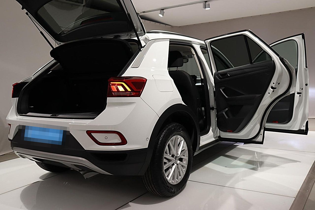 Volkswagen T-Roc Life 1.0 TSI ACC LED KAMERA PDC TEMPOMAT foto 22