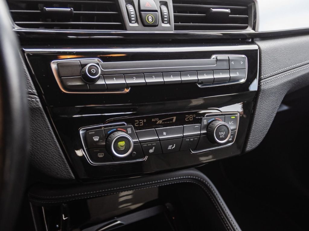 BMW X2 18d+DAB+LED+RFK+PDCv+h+SHZ+Temp+Klimaautomati foto 10
