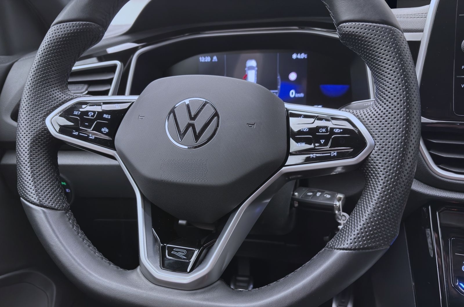 Volkswagen T-Roc 1.0 TSI R-LINE NAVI ACC KAMERA SITZHZG foto 12