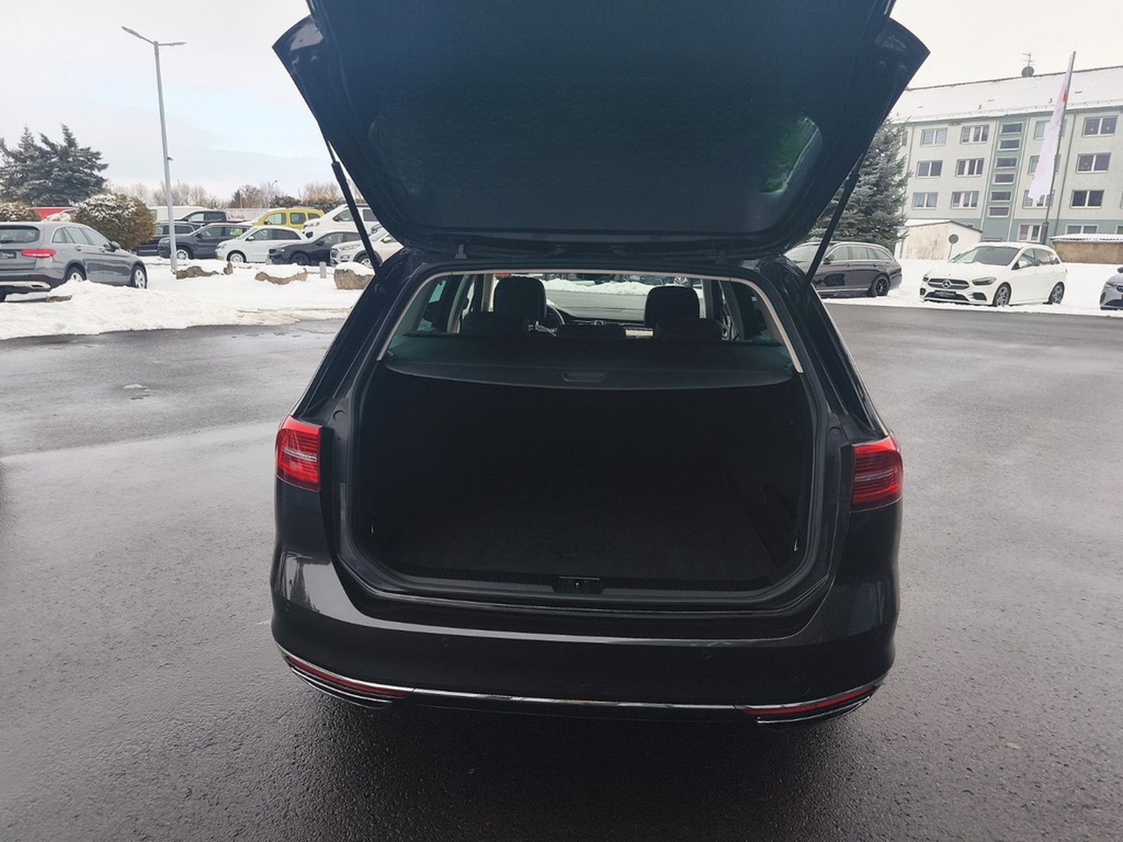 Volkswagen Passat V.2.0 TSI 280PS 4*4 Highline R-Line+AHK foto 13